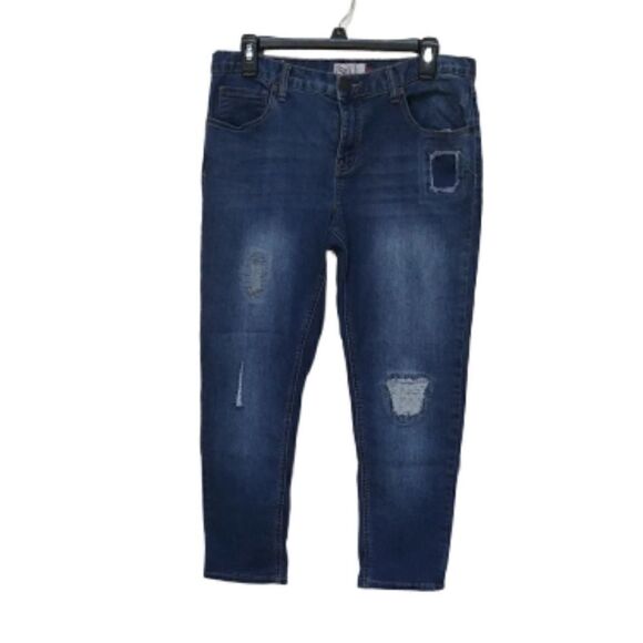 SO mid rise crop patched blue jeans- 9 - Picture 1 of 3